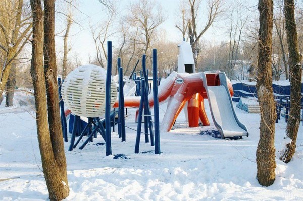 Desain Playground Yang Bikin Orang Dewasa Pengen Ikutan Main